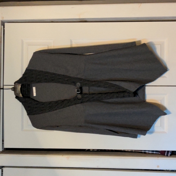 Belted sweater - Picture 1 of 3